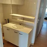 Spacieuse Et Confortable Maison Avec Garage Дом отдыха