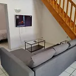 Spacieuse Et Confortable Maison Avec Garage Дом отдыха Anzin