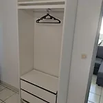 Spacieuse Et Confortable Maison Avec Garage *