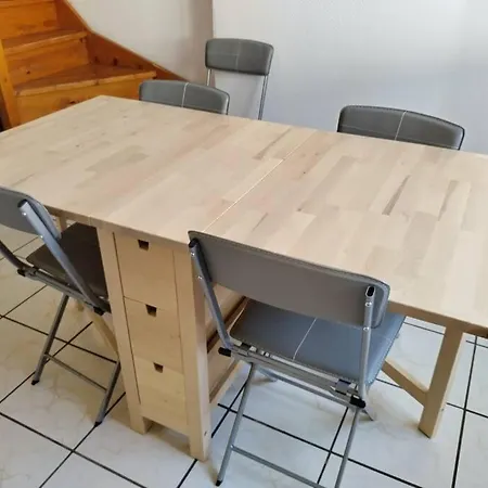 펜션 Spacieuse Et Confortable Maison Avec Garage