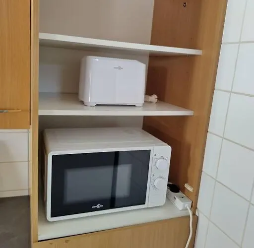 Spacieuse Et Confortable Maison Avec Garage *