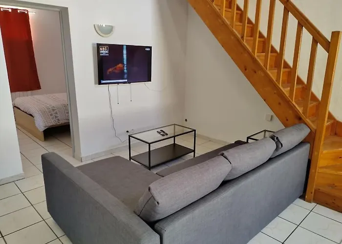 Spacieuse Et Confortable Maison Avec Garage Casa vacanze Anzin